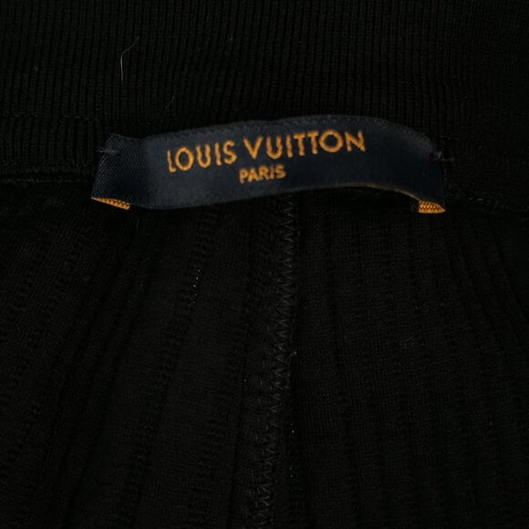 Louis Vuitton Navy Embroidered Logo Shorts - Picture 3 of 8